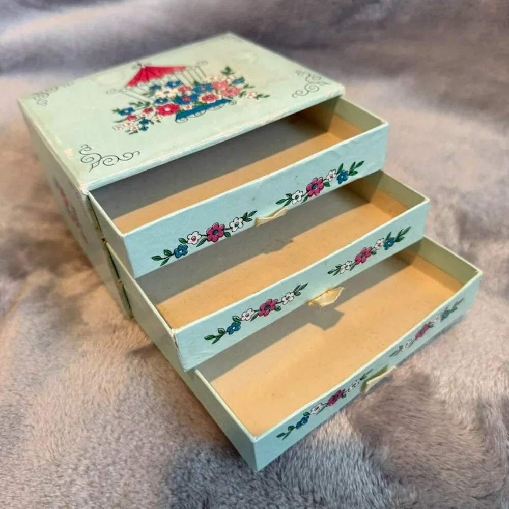 Vintage 1967 Dan-Dee Imports Cardboard Keepsake Jewelry Box 3-Drawer Floral